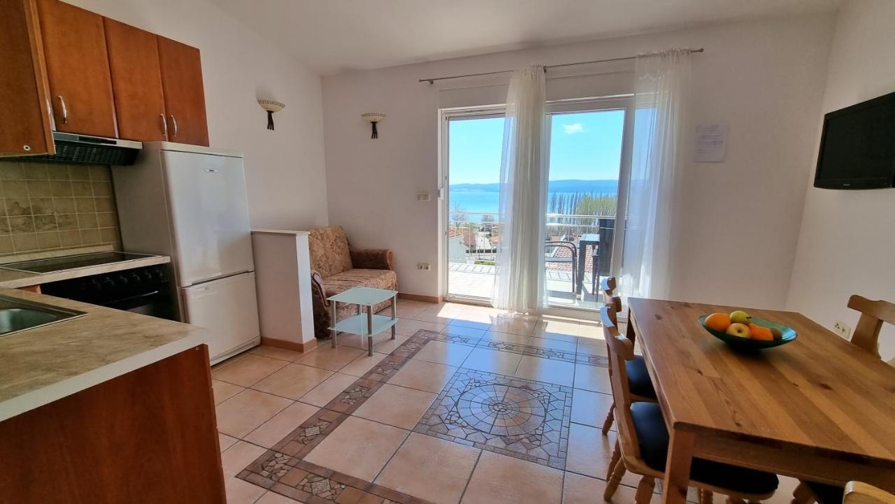 Apartments Stare Duce 6 Omis Bagian luar foto