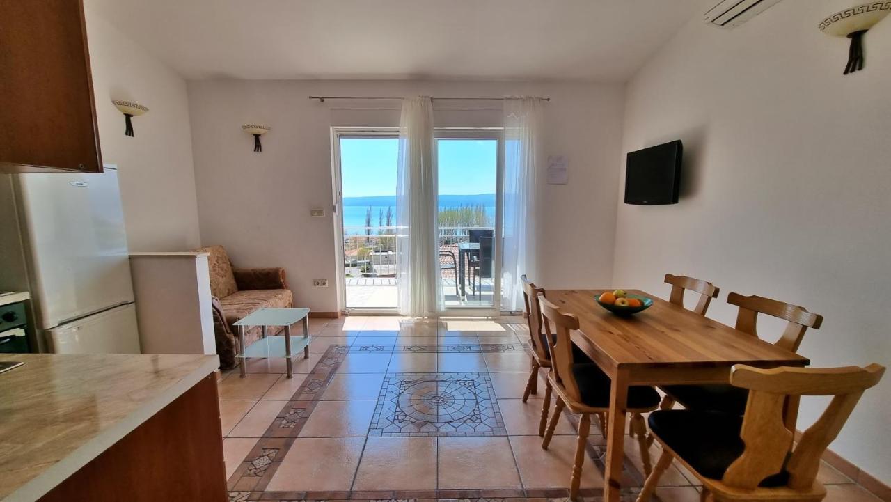 Apartments Stare Duce 6 Omis Bagian luar foto