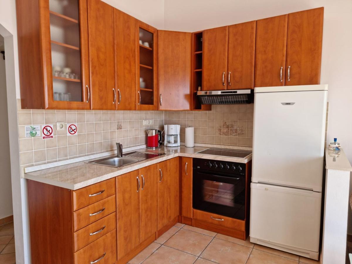 Apartments Stare Duce 6 Omis Bagian luar foto